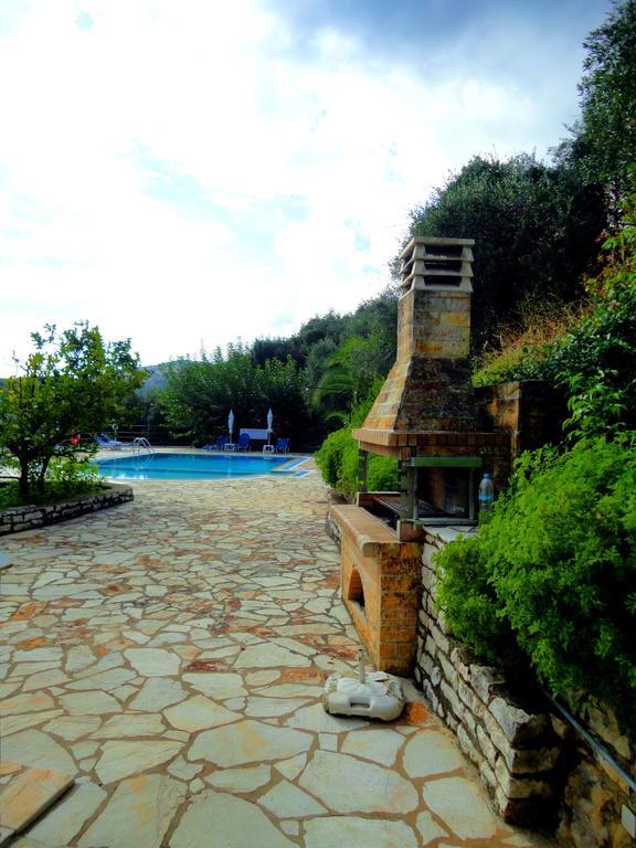 Dionysos Apartments Apraos Екстериор снимка