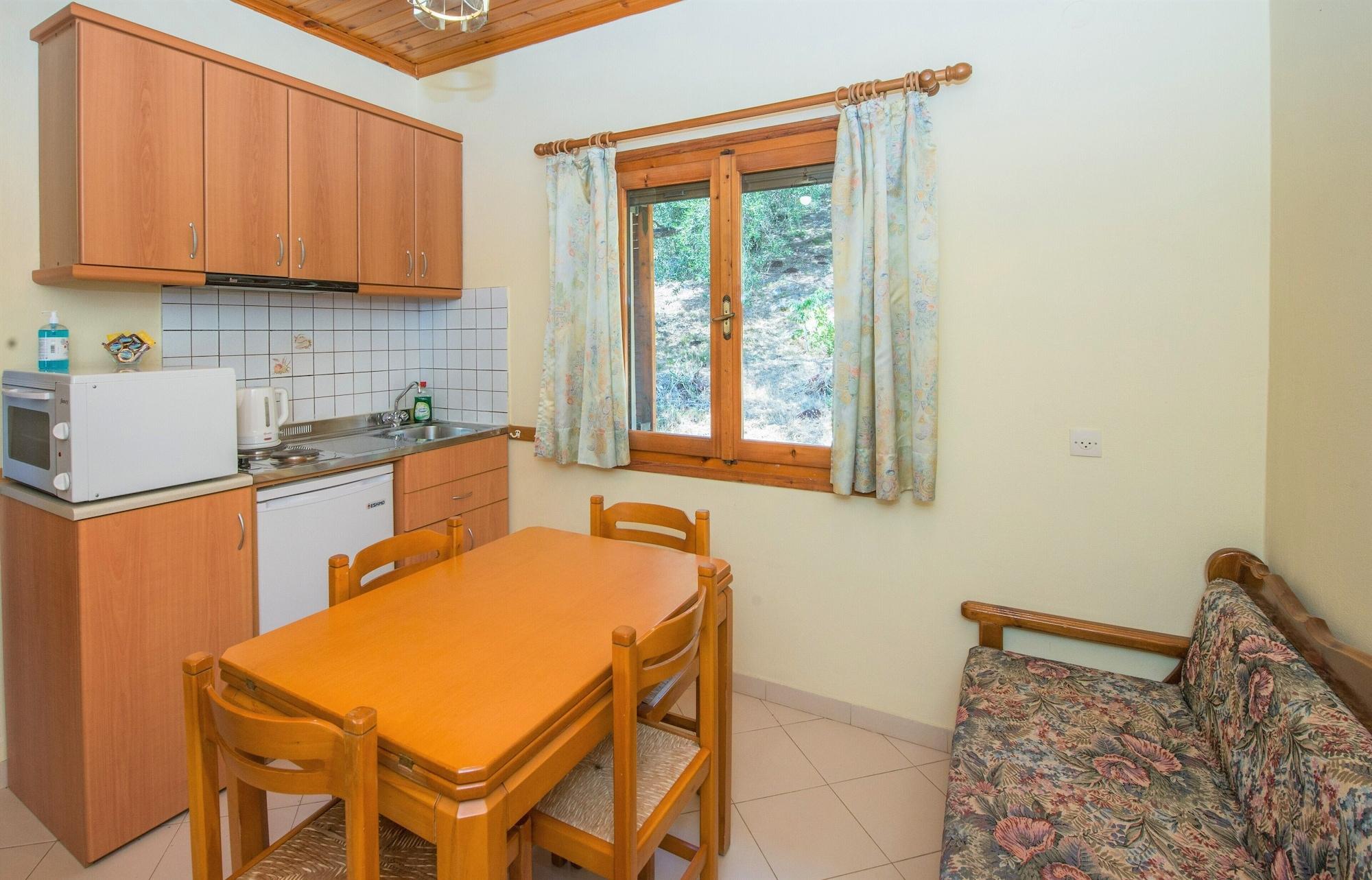 Dionysos Apartments Apraos Екстериор снимка