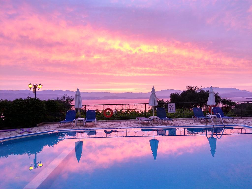 Dionysos Apartments Apraos Екстериор снимка